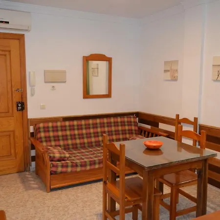 Canas I كونيل ذي لا فرونتيرا